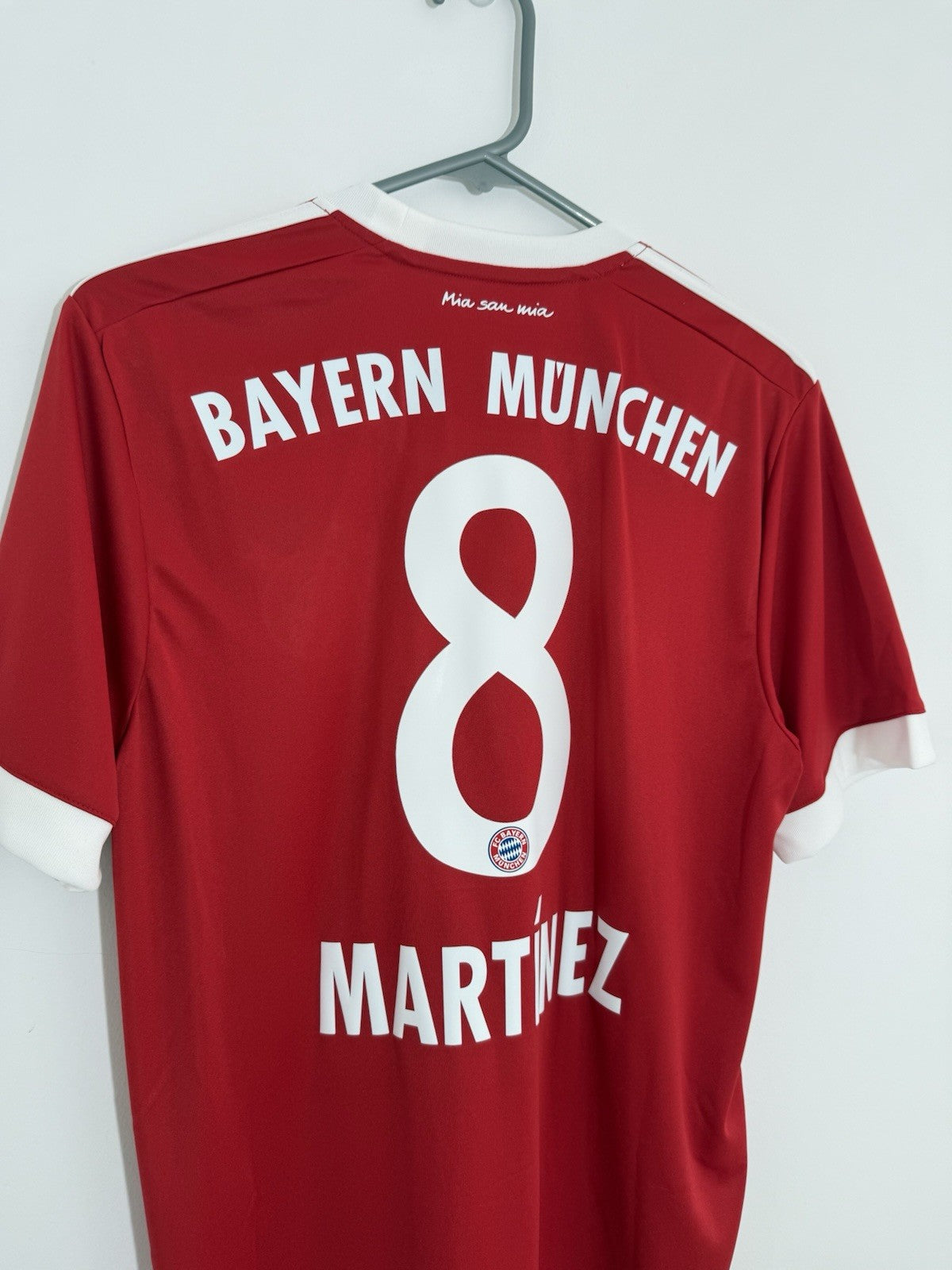 Bayern Munich Martinez #8 2017/18 Medium Home Shirt Adidas BNWT AZ7961