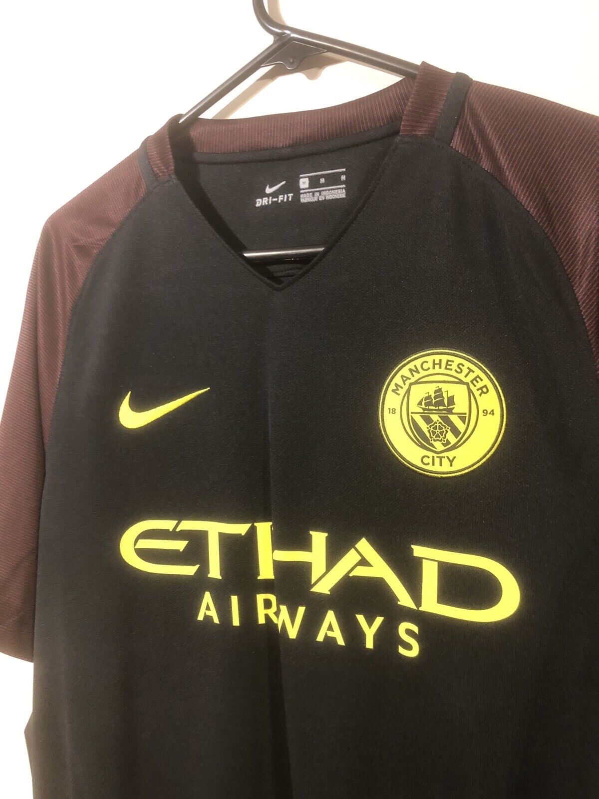 Kun Aguero #10 Manchester City 2016/17 Medium Away Shirt Jersey Nike BNWT